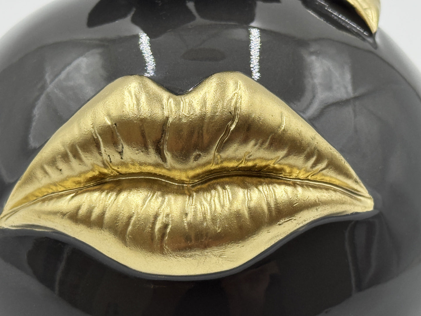 EVERYBODYs DARLING - Graphite with Golden Lips